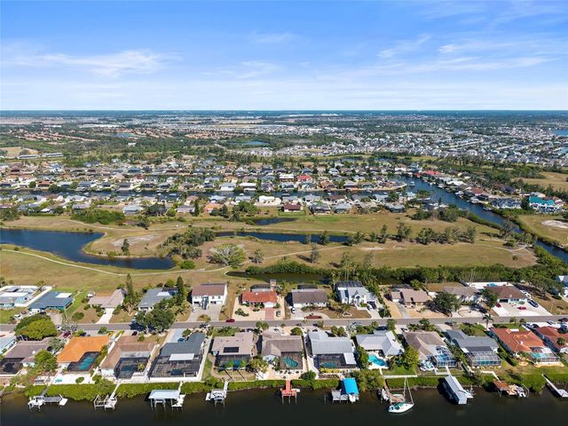 921 BIRDIE WAY, Apollo Beach, FL 33572