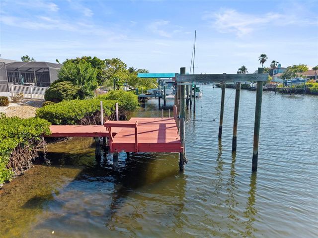 921 BIRDIE WAY, Apollo Beach, FL 33572