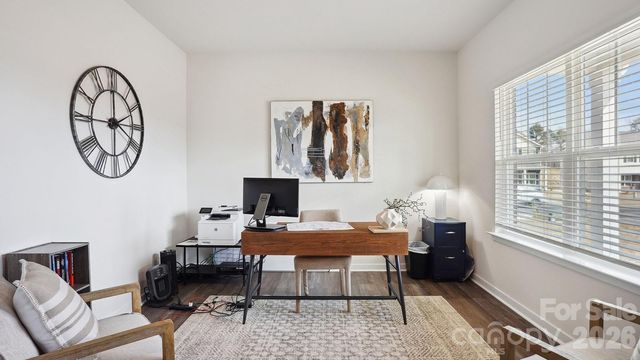 627 Country Oak Drive, Asheville, NC 28804