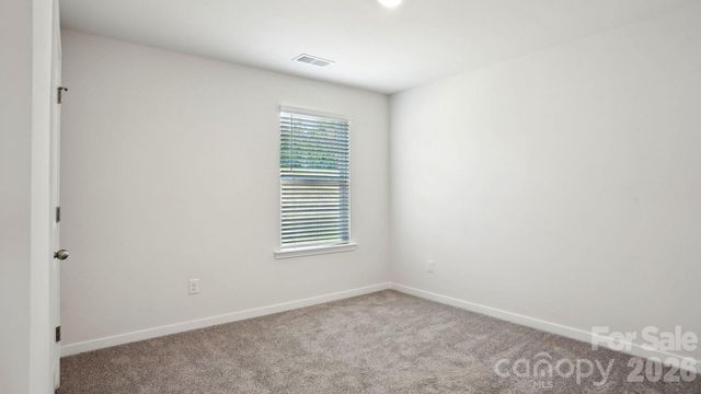 627 Country Oak Drive, Asheville, NC 28804