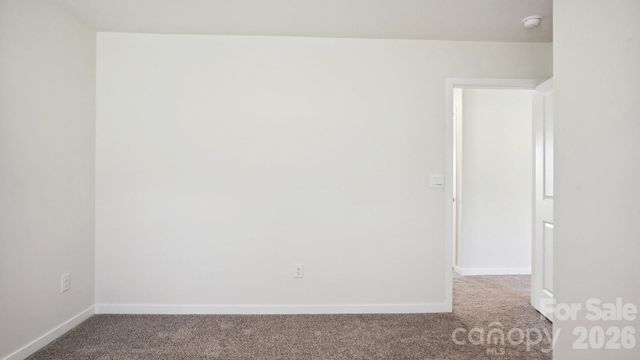627 Country Oak Drive, Asheville, NC 28804