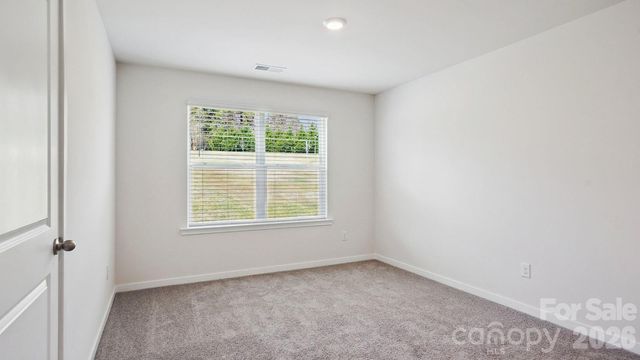 627 Country Oak Drive, Asheville, NC 28804