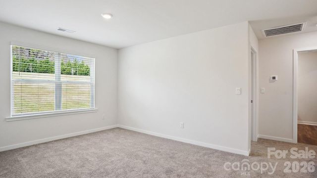 627 Country Oak Drive, Asheville, NC 28804