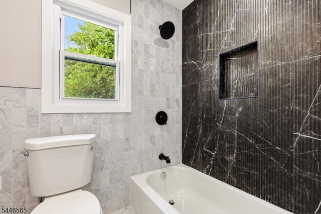 808 Tompkins Ave, South Plainfield Boro, NJ 07080