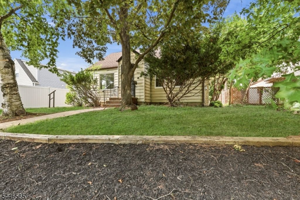 808 Tompkins Ave, South Plainfield Boro, NJ 07080 — photo 4