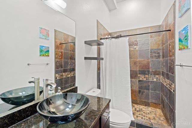 1202 Main Street, Cincinnati, OH 45202