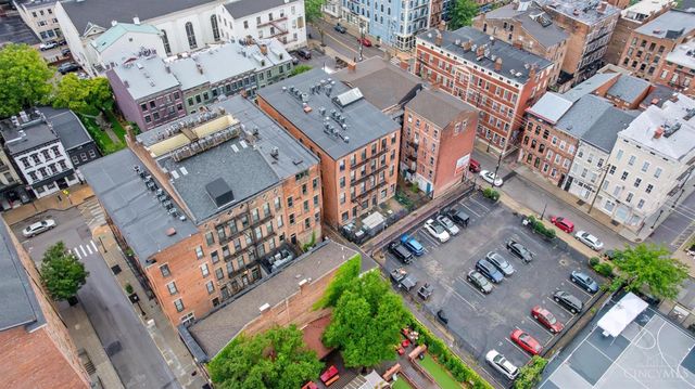 1202 Main Street, Cincinnati, OH 45202