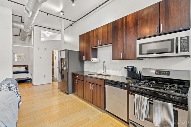 1202 Main Street, Cincinnati, OH 45202