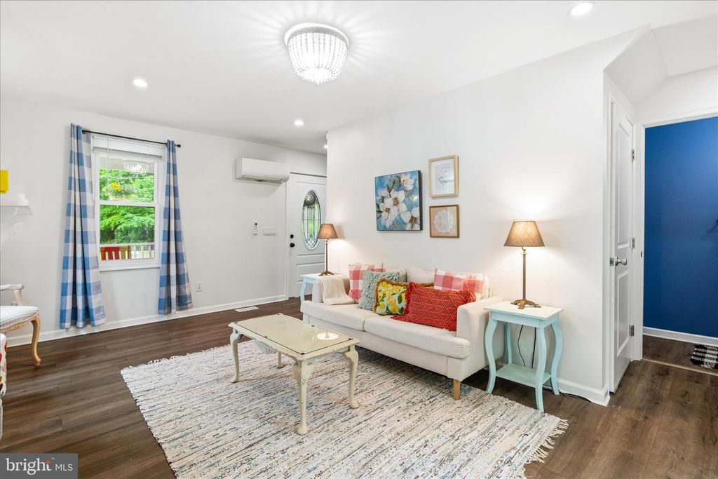 Image 12 of property listing at 4520 MOUNTVILLE RD, Frederick, MD 21703