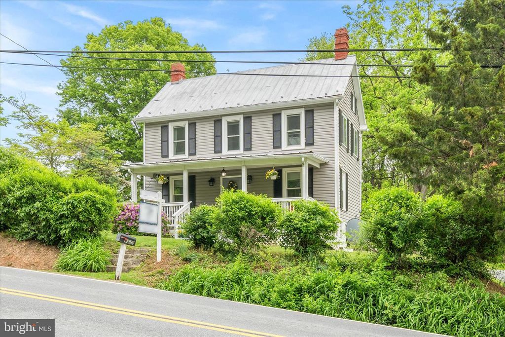 Image 3 of property listing at 4520 MOUNTVILLE RD, Frederick, MD 21703