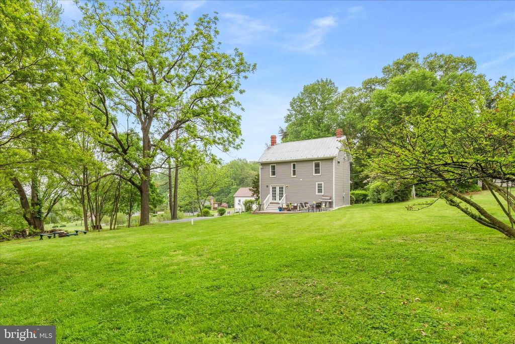 Image 34 of property listing at 4520 MOUNTVILLE RD, Frederick, MD 21703