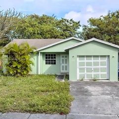1570 NW 7th Ln, Pompano Beach, FL 33060