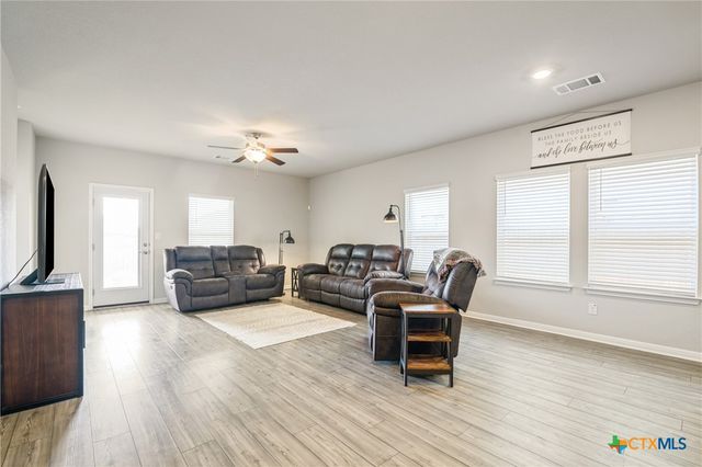 10310 Mager Lane, Hutto, TX 78634