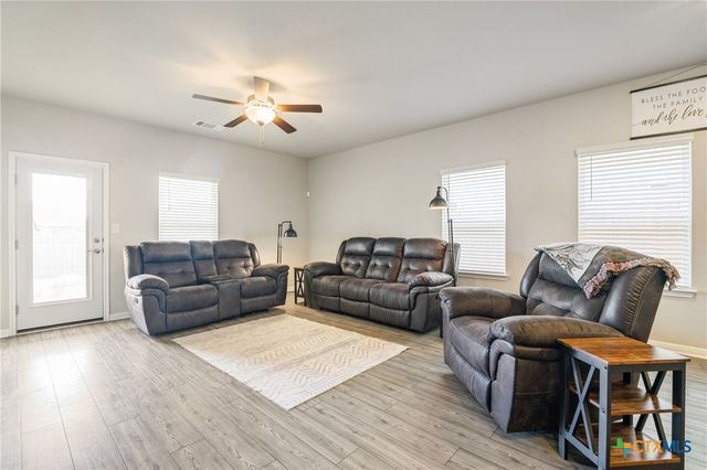 10310 Mager Lane, Hutto, TX 78634