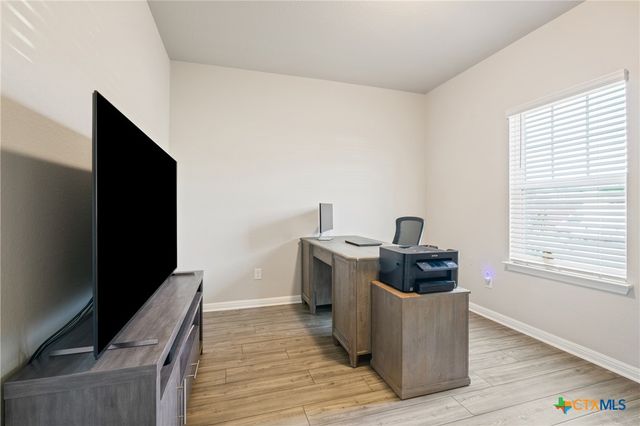 10310 Mager Lane, Hutto, TX 78634