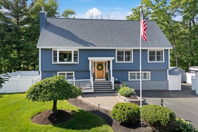 10 Seneca Ln, Wilmington, MA 01887