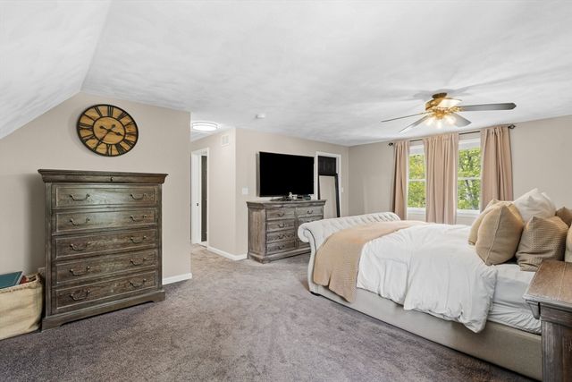 10 Seneca Ln, Wilmington, MA 01887