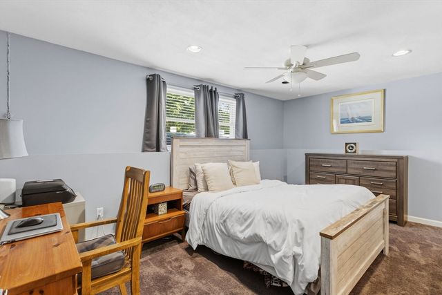 10 Seneca Ln, Wilmington, MA 01887