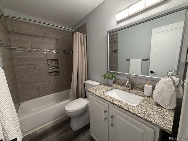 7110 S Gaylord St L4, Centennial, CO 80122