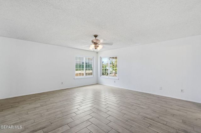 9978 AGENA Lane, El Paso, TX 79924