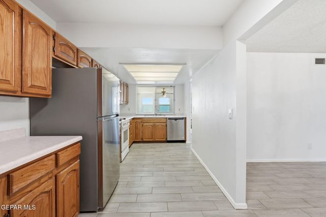9978 AGENA Lane, El Paso, TX 79924