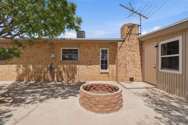 9978 AGENA Lane, El Paso, TX 79924