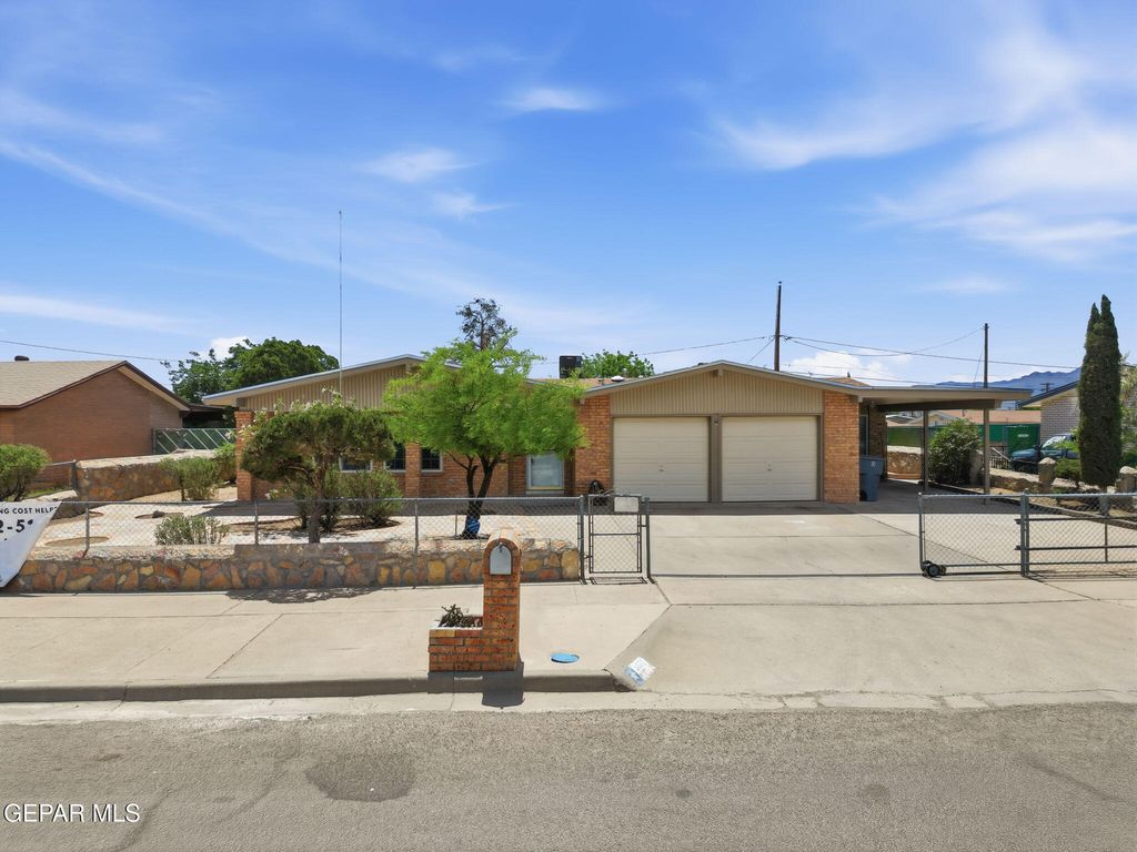 9978 AGENA Lane, El Paso, TX 79924