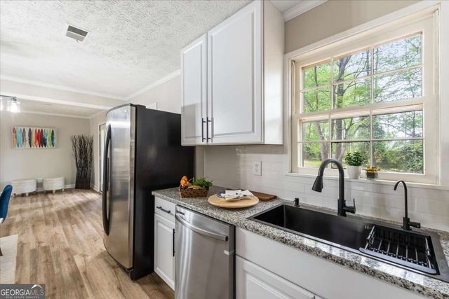 712 Copper Trace Way, Woodstock, GA 30189