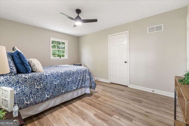 712 Copper Trace Way, Woodstock, GA 30189