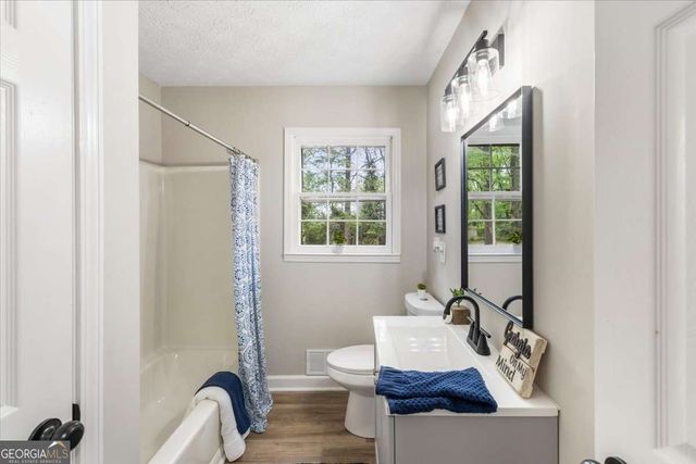 712 Copper Trace Way, Woodstock, GA 30189