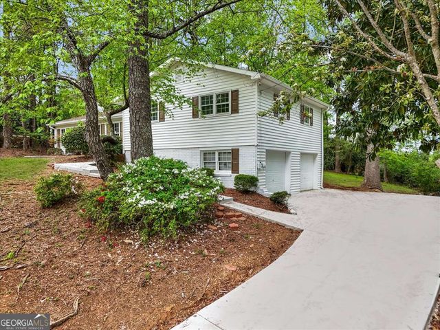 712 Copper Trace Way, Woodstock, GA 30189