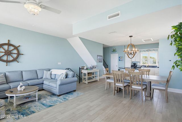 3976 Island Drive, Sneads Ferry, NC 28460