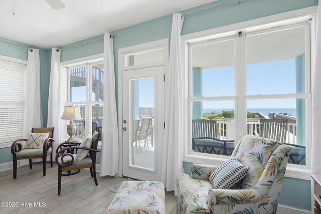 3976 Island Drive, Sneads Ferry, NC 28460