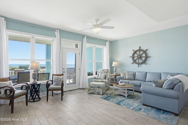 3976 Island Drive, Sneads Ferry, NC 28460