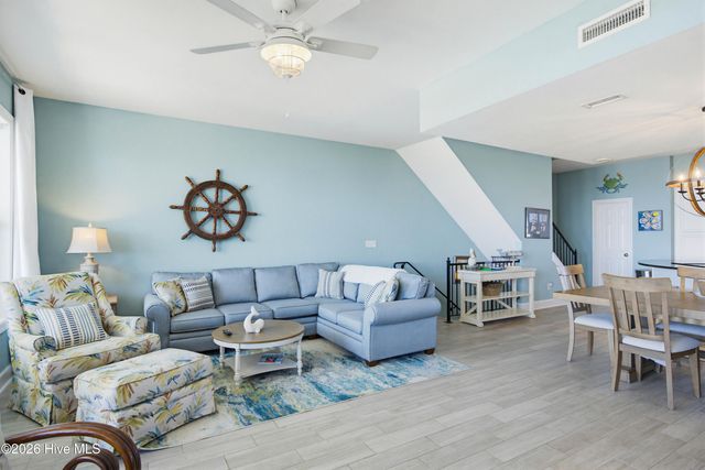 3976 Island Drive, Sneads Ferry, NC 28460