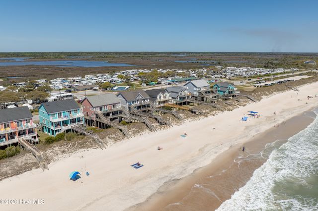 3976 Island Drive, Sneads Ferry, NC 28460