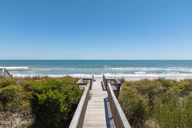 3976 Island Drive, Sneads Ferry, NC 28460
