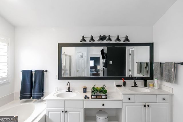 5694 Southland Drive, Stone Mountain, GA 30087