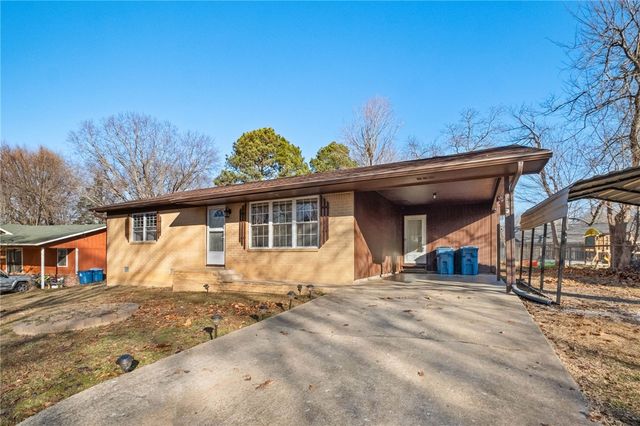 226 Cardin Road, Pea Ridge, AR 72751