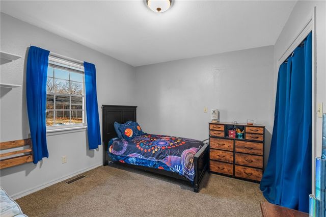 226 Cardin Road, Pea Ridge, AR 72751