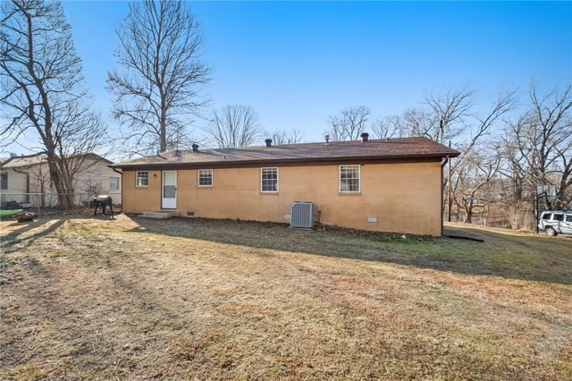 226 Cardin Road, Pea Ridge, AR 72751