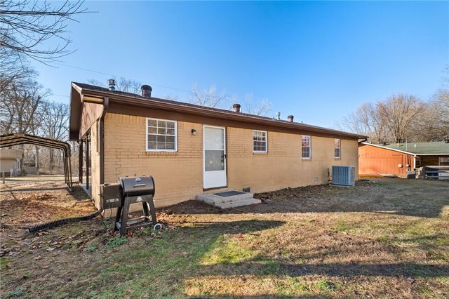 226 Cardin Road, Pea Ridge, AR 72751