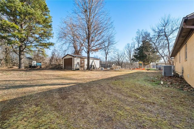 226 Cardin Road, Pea Ridge, AR 72751