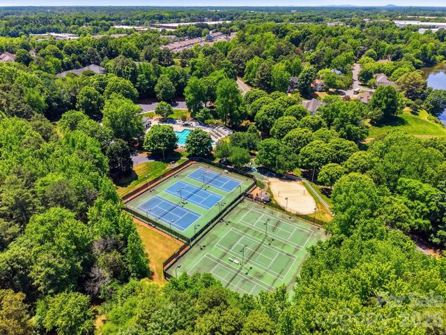 4611 Deer Cross Trail, Charlotte, NC 28269