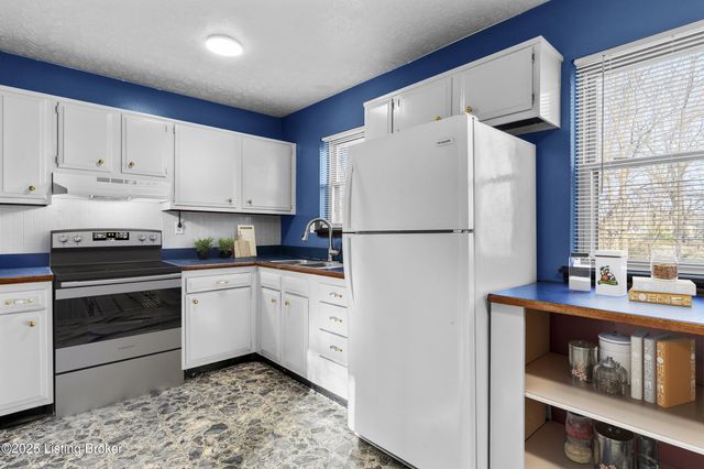 8405 Jan Way, Louisville, KY 40219