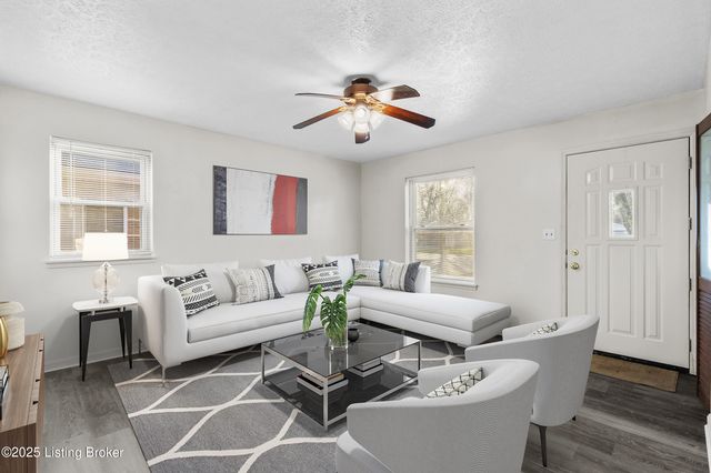 8405 Jan Way, Louisville, KY 40219