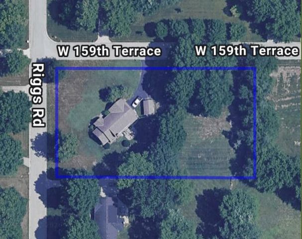 15915 Riggs Road, Stilwell, KS 66085