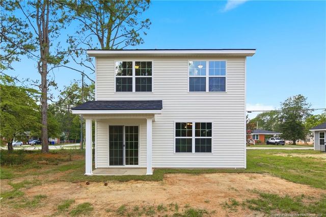 507 S Fourth Street, Spring Lake, NC 28390