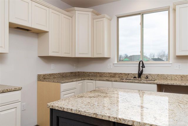 17480 Stallman Drive, Macomb Twp, MI 48042