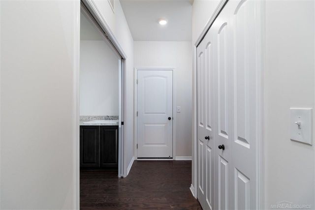 17480 Stallman Drive, Macomb Twp, MI 48042